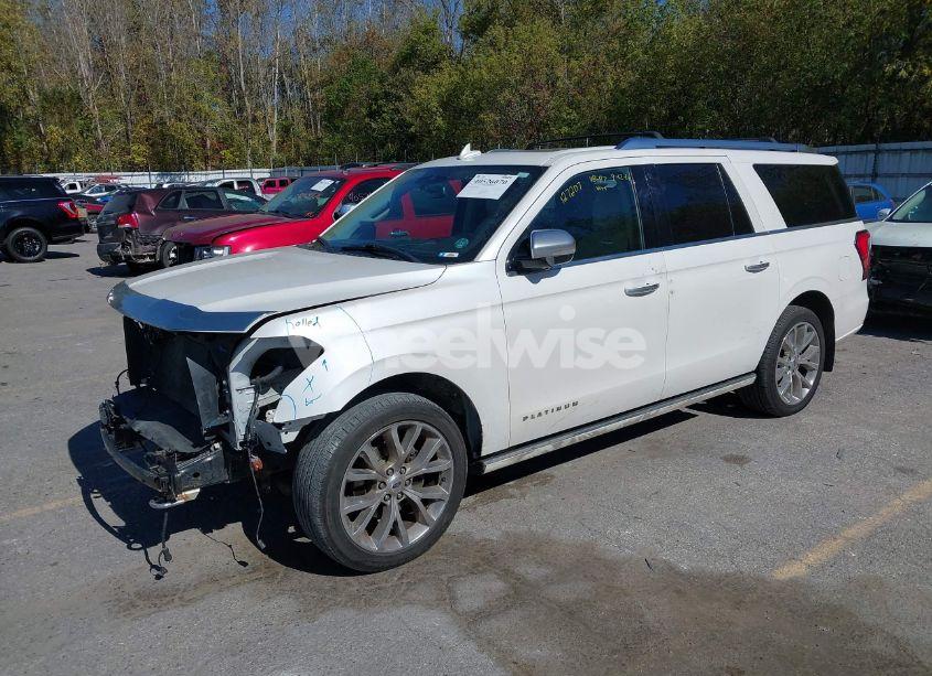 Photo 2 of 2018 Ford Expedition MAX PLATINUM (VIN 1FMJK1MT0JEA08687)