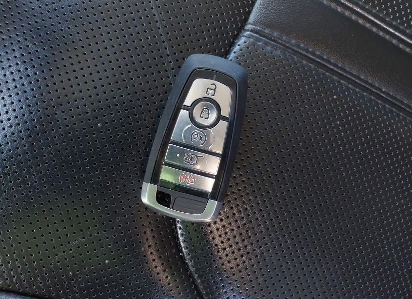 Photo 11 of 2019 Ford Expedition MAX PLATINUM (VIN 1FMJK1MT5KEA03230)