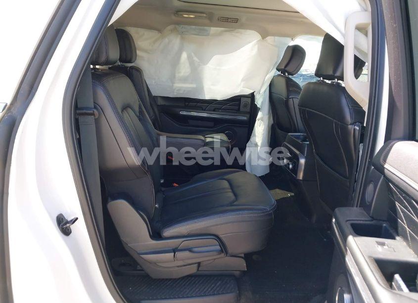 Photo 8 of 2018 Ford Expedition MAX PLATINUM (VIN 1FMJK1MTXJEA31054)