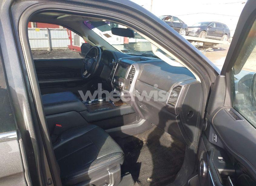 Photo 5 of 2018 Ford Expedition MAX PLATINUM (VIN 1FMJK1MTXJEA38800)