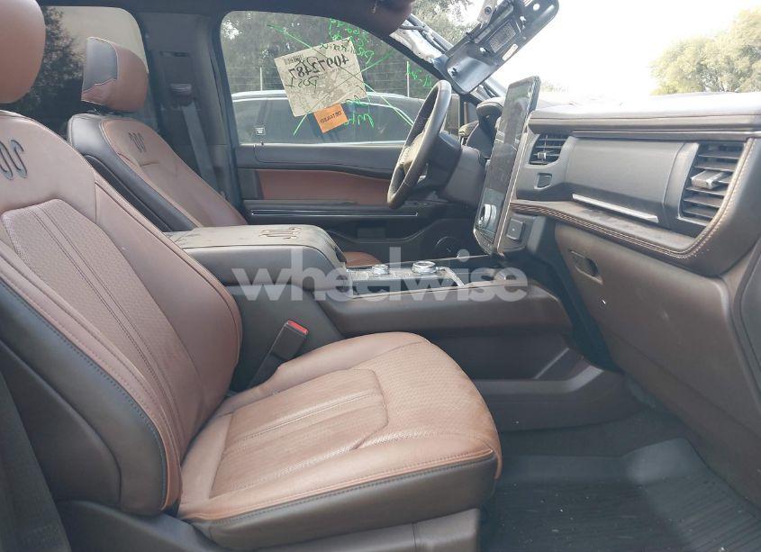 Photo 5 of 2023 Ford Expedition KING RANCH MAX (VIN 1FMJK1P89PEA36021)