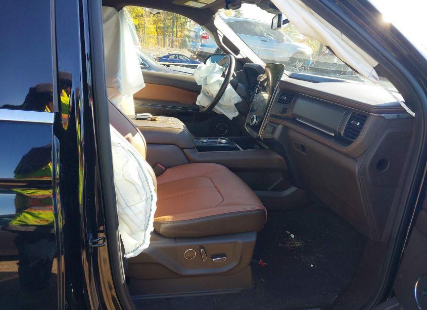 Photo 5 of 2022 Ford Expedition KING RANCH MAX (VIN 1FMJK1PT0NEA43957)