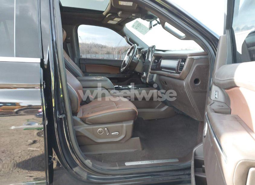 Photo 5 of 2022 Ford Expedition KING RANCH MAX (VIN 1FMJK1PT3NEA14694)