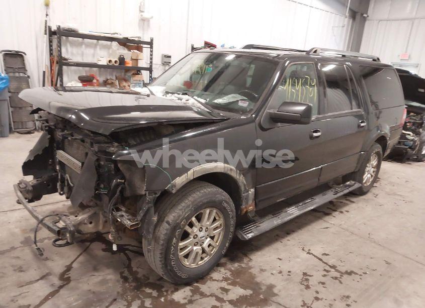 Photo 2 of 2013 Ford Expedition EL LIMITED (VIN 1FMJK2A51DEF08986)