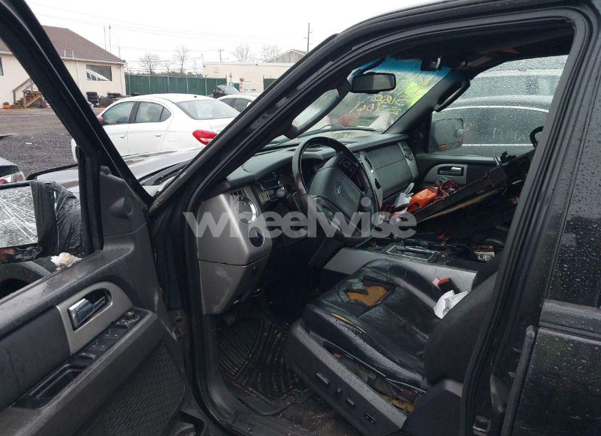 Photo 5 of 2011 Ford Expedition EL LIMITED (VIN 1FMJK2A53BEF16097)