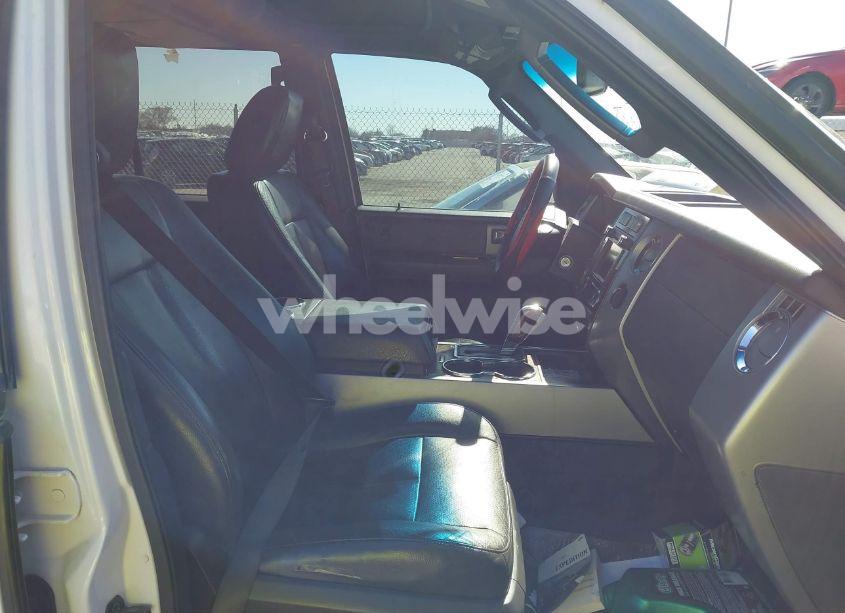 Photo 5 of 2010 Ford Expedition EL LIMITED (VIN 1FMJK2A55AEA70503)