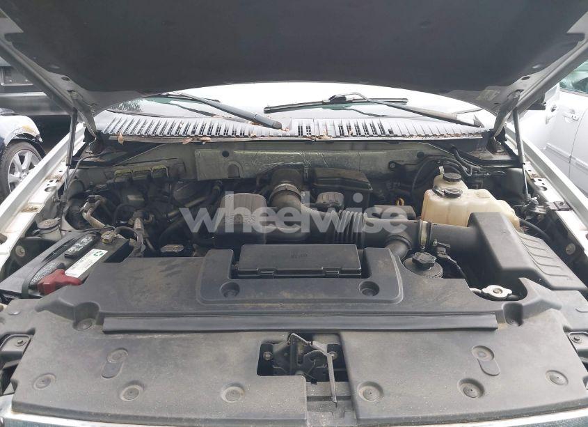 Photo 10 of 2011 Ford Expedition EL LIMITED (VIN 1FMJK2A59BEF25368)