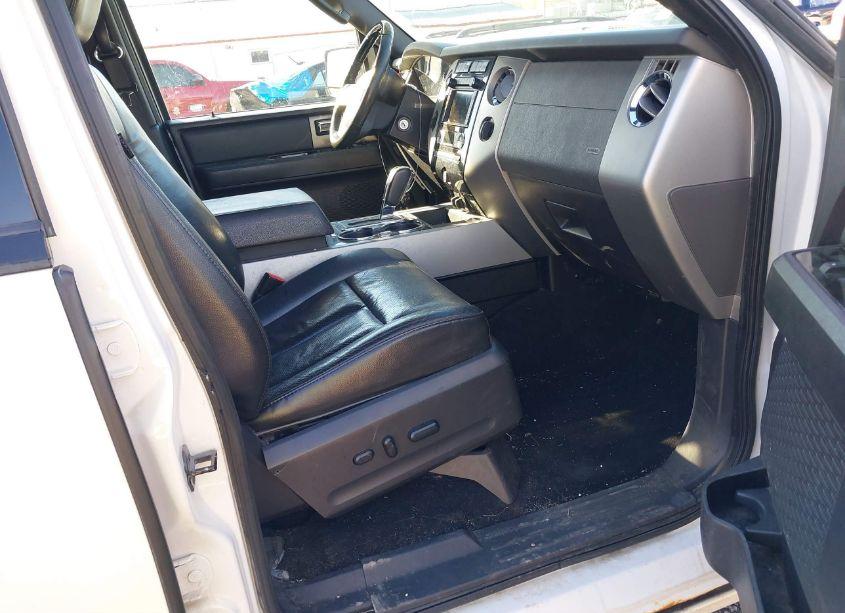 Photo 5 of 2013 Ford Expedition EL LIMITED (VIN 1FMJK2A59DEF21940)