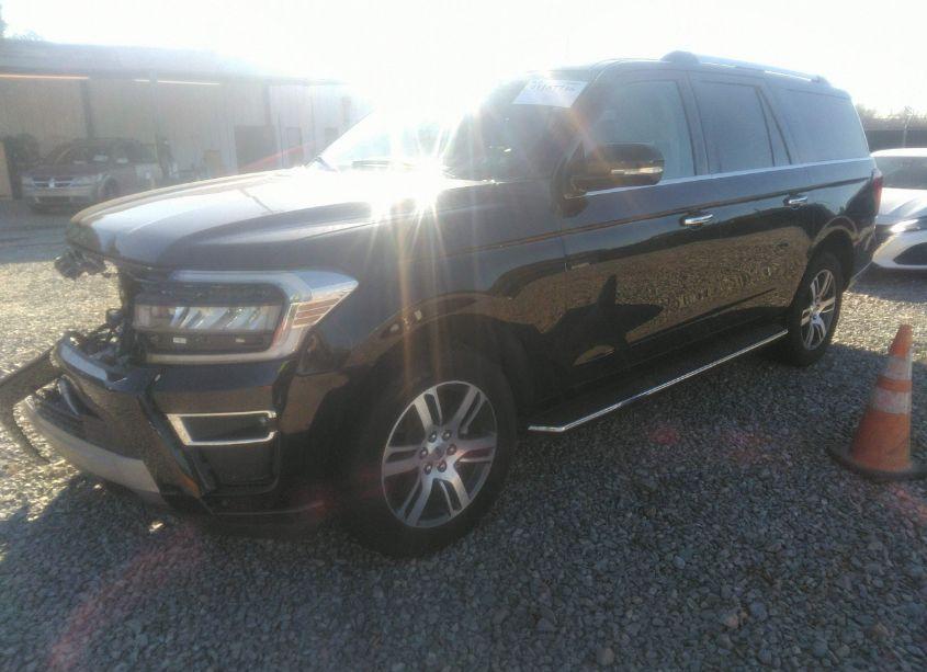 Photo 2 of 2023 Ford Expedition LIMITED MAX (VIN 1FMJK2A82PEA03148)