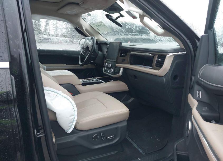 Photo 5 of 2023 Ford Expedition LIMITED MAX (VIN 1FMJK2A84PEA54330)