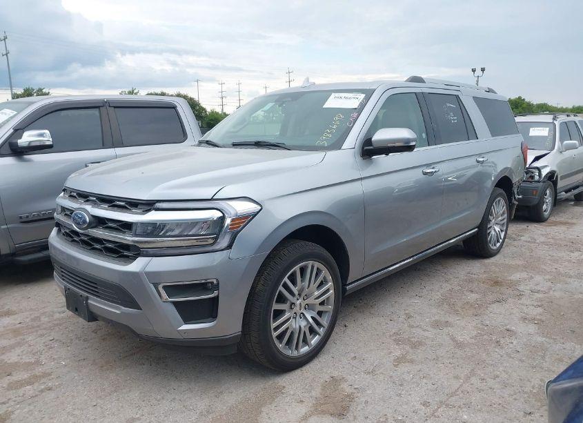 Photo 2 of 2024 Ford Expedition LIMITED MAX (VIN 1FMJK2A84REA32668)