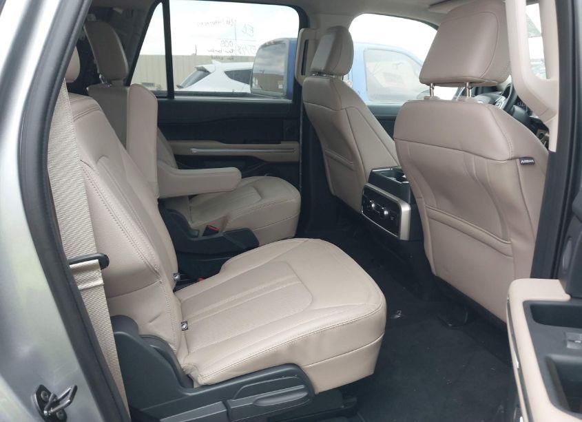 Photo 8 of 2024 Ford Expedition LIMITED MAX (VIN 1FMJK2A84REA32668)