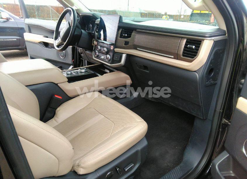 Photo 5 of 2023 Ford Expedition LIMITED MAX (VIN 1FMJK2A85PEA06481)