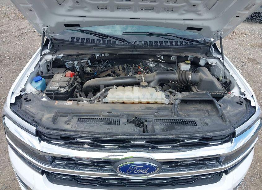 Photo 10 of 2024 Ford Expedition LIMITED MAX (VIN 1FMJK2A86REA33644)