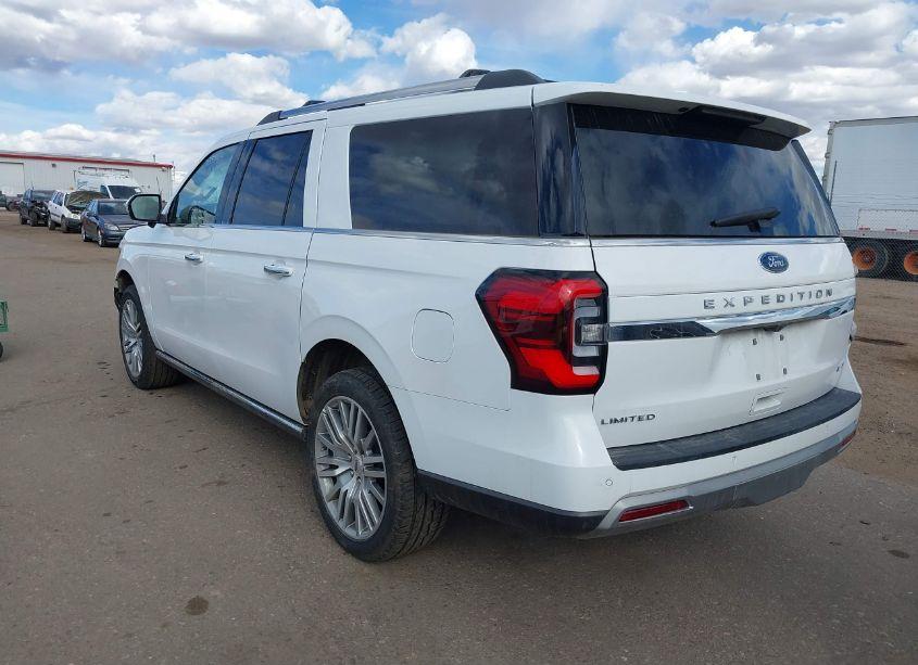 Photo 3 of 2023 Ford Expedition LIMITED MAX (VIN 1FMJK2A87PEA55813)