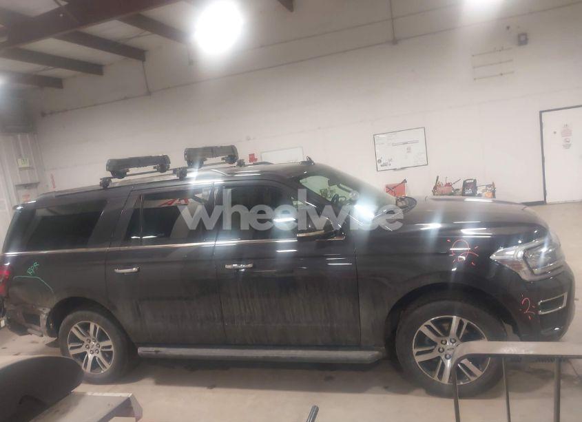 Photo 13 of 2024 Ford Expedition LIMITED MAX (VIN 1FMJK2A87REA19915)