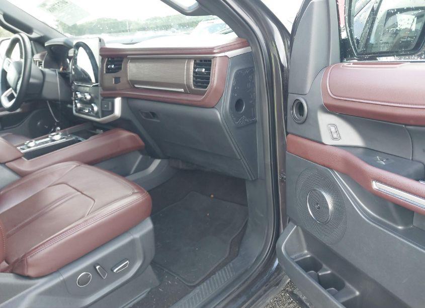 Photo 5 of 2023 Ford Expedition LIMITED MAX (VIN 1FMJK2A88PEA48241)