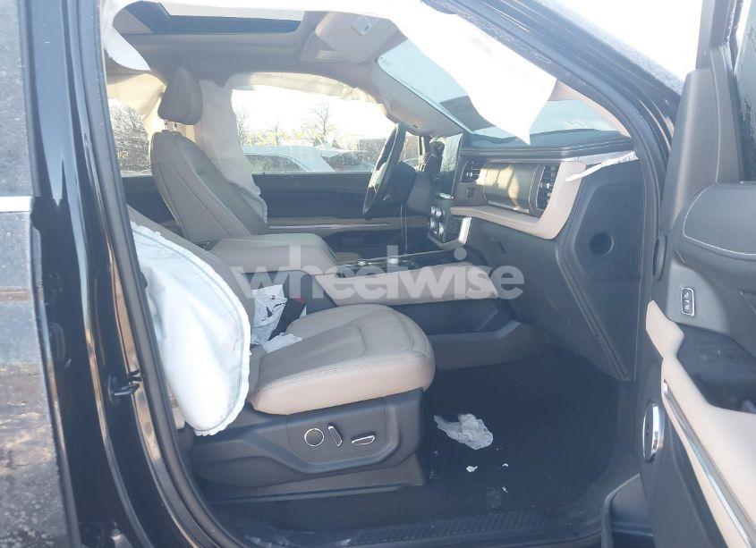 Photo 5 of 2024 Ford Expedition LIMITED MAX (VIN 1FMJK2A88REA37582)