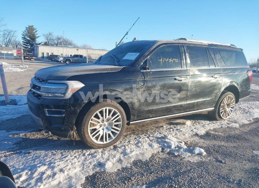 Photo 6 of 2024 Ford Expedition LIMITED MAX (VIN 1FMJK2A88REA37582)