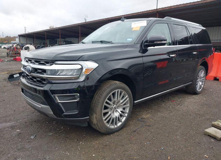 Photo 2 of 2024 Ford Expedition LIMITED MAX (VIN 1FMJK2A88REA38747)