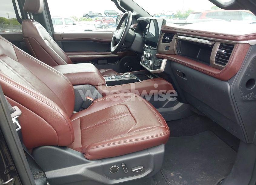 Photo 5 of 2024 Ford Expedition LIMITED MAX (VIN 1FMJK2A89REA35131)