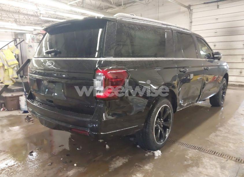 Photo 4 of 2024 Ford Expedition LIMITED MAX (VIN 1FMJK2A8XREB17692)