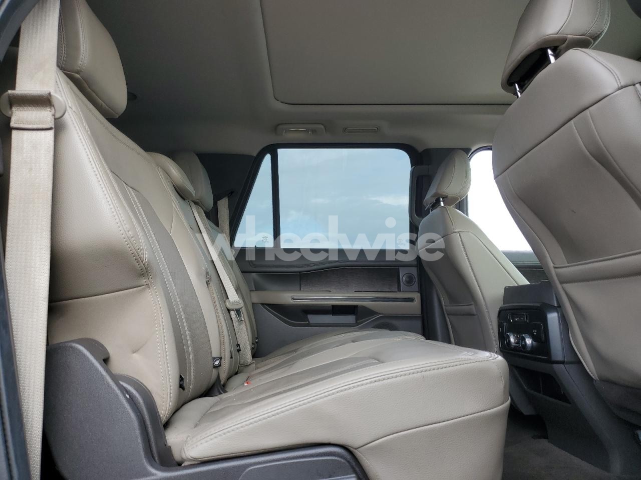 Photo 11 of 2021 FORD EXPEDITION MAX LIMITED (VIN 1FMJK2AT0MEA18327)