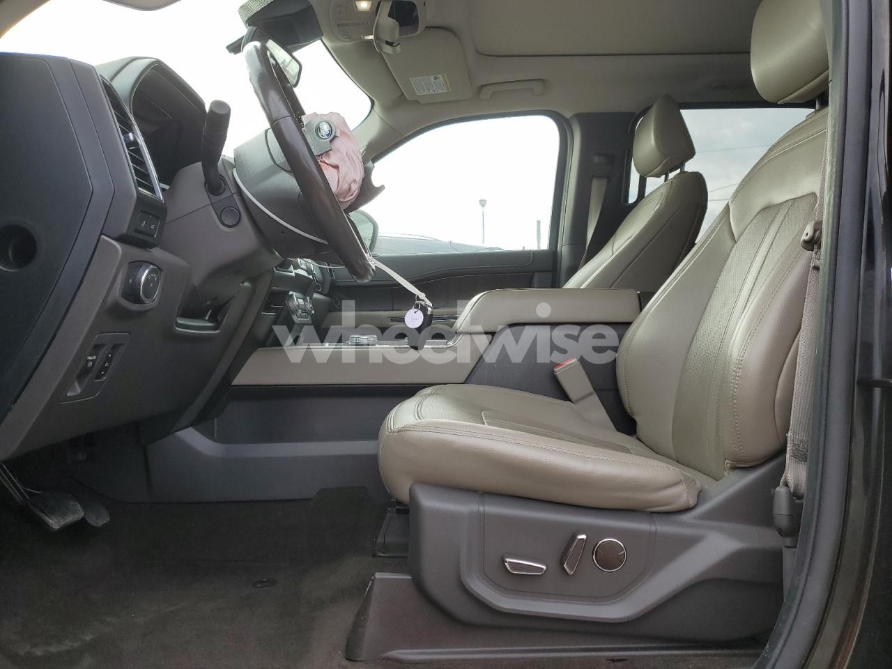Photo 7 of 2021 FORD EXPEDITION MAX LIMITED (VIN 1FMJK2AT0MEA18327)