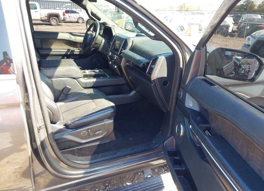 Photo 5 of 2020 Ford Expedition LIMITED MAX (VIN 1FMJK2AT1LEA47804)