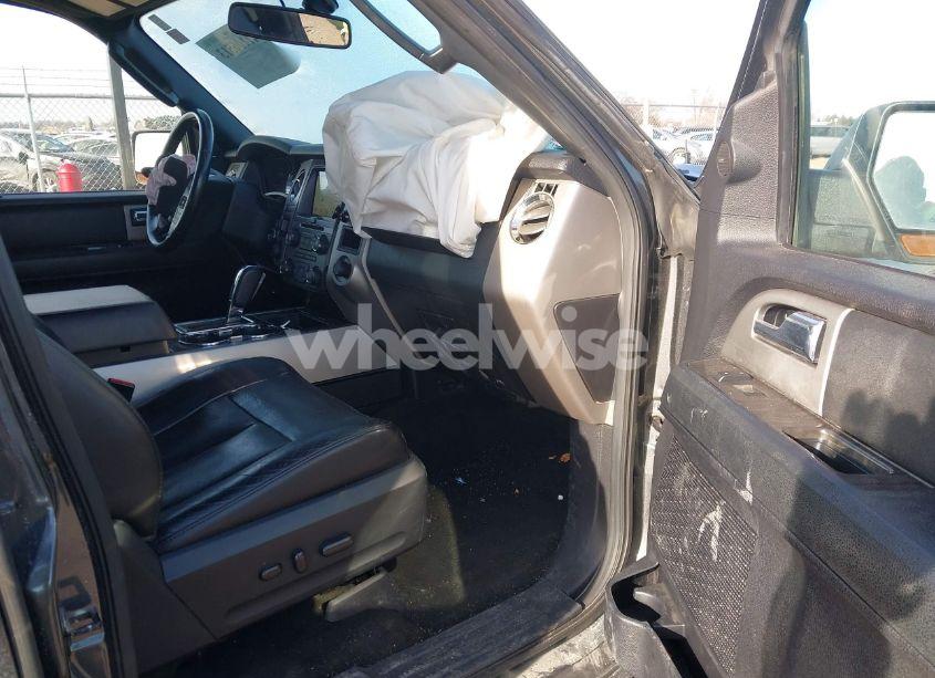 Photo 5 of 2016 Ford Expedition MAX LIMITED (VIN 1FMJK2AT2GEF47167)