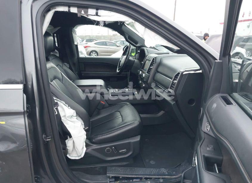 Photo 5 of 2019 Ford Expedition MAX LIMITED (VIN 1FMJK2AT4KEA83484)