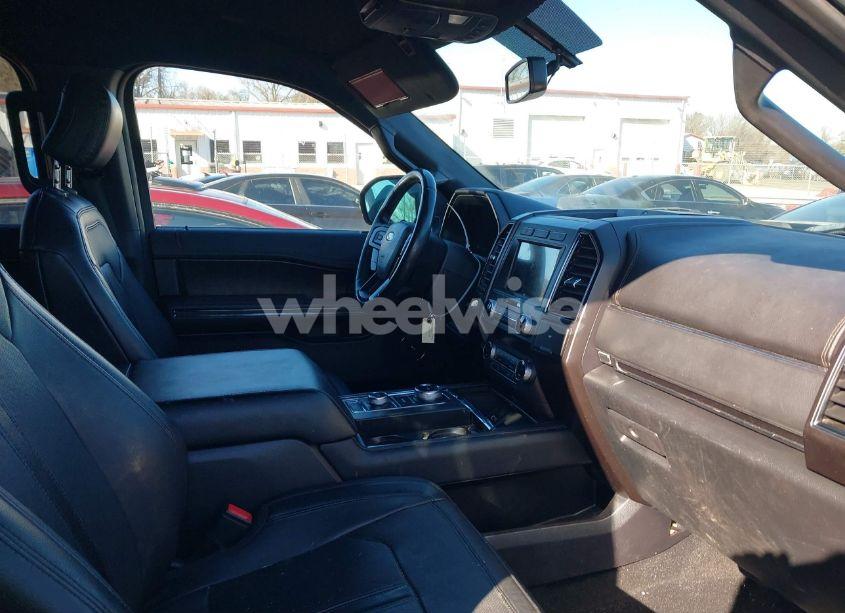 Photo 5 of 2019 Ford Expedition MAX LIMITED (VIN 1FMJK2AT5KEA49652)