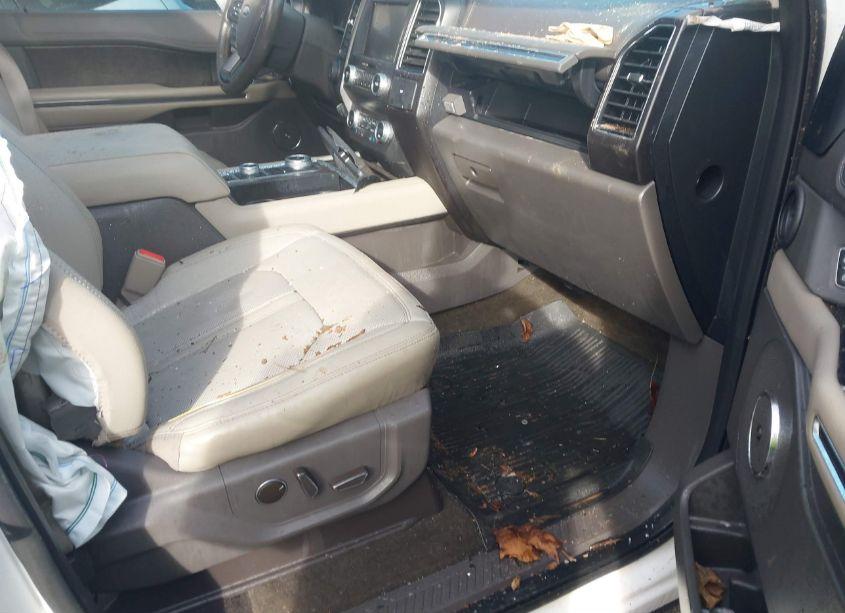 Photo 5 of 2020 Ford Expedition LIMITED MAX (VIN 1FMJK2AT5LEA14823)