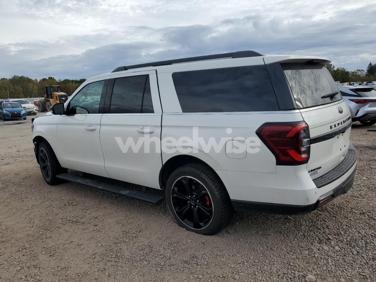 Photo 2 of 2022 FORD EXPEDITION MAX LIMITED (VIN 1FMJK2AT5NEA30927)