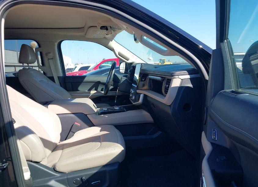Photo 5 of 2022 Ford Expedition LIMITED MAX (VIN 1FMJK2AT5NEA67234)
