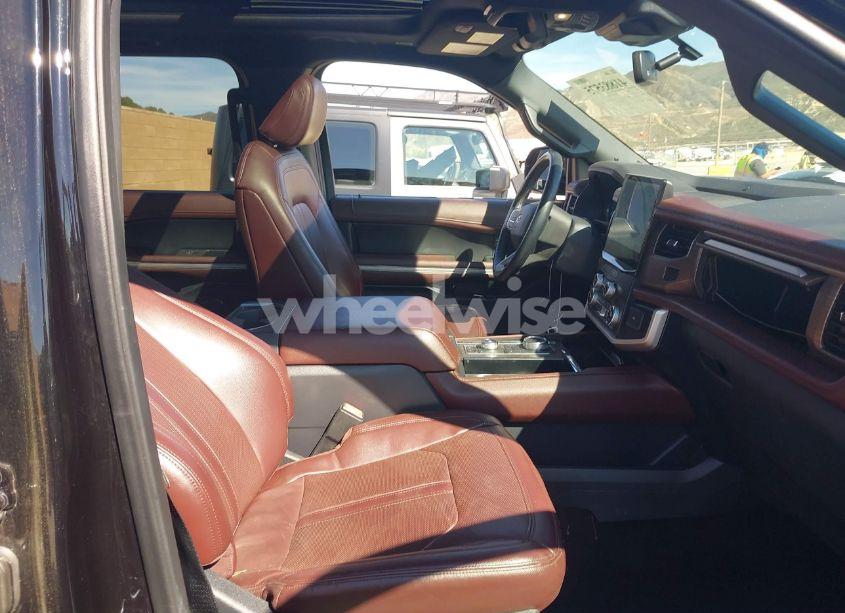 Photo 5 of 2022 Ford Expedition LIMITED MAX (VIN 1FMJK2AT6NEA27129)