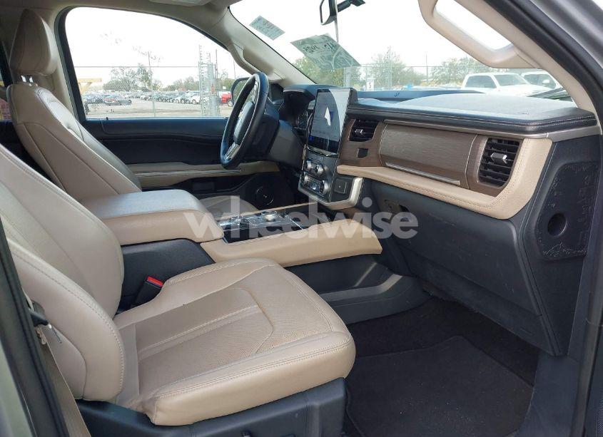 Photo 5 of 2022 Ford Expedition LIMITED MAX (VIN 1FMJK2AT6NEA59479)