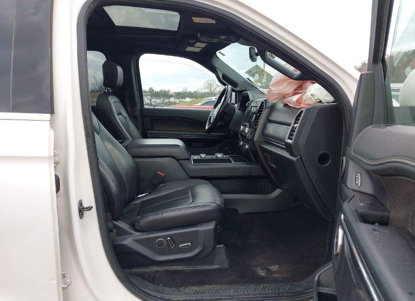 Photo 5 of 2019 Ford Expedition MAX LIMITED (VIN 1FMJK2AT7KEA80756)