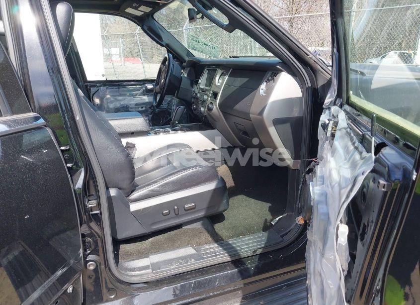 Photo 5 of 2016 Ford Expedition EL LIMITED (VIN 1FMJK2AT8GEF27912)