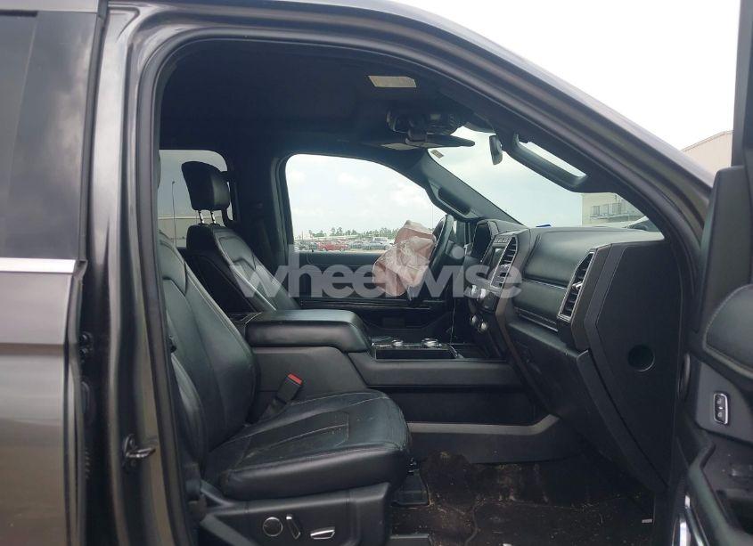 Photo 5 of 2018 Ford Expedition MAX LIMITED (VIN 1FMJK2ATXJEA70785)