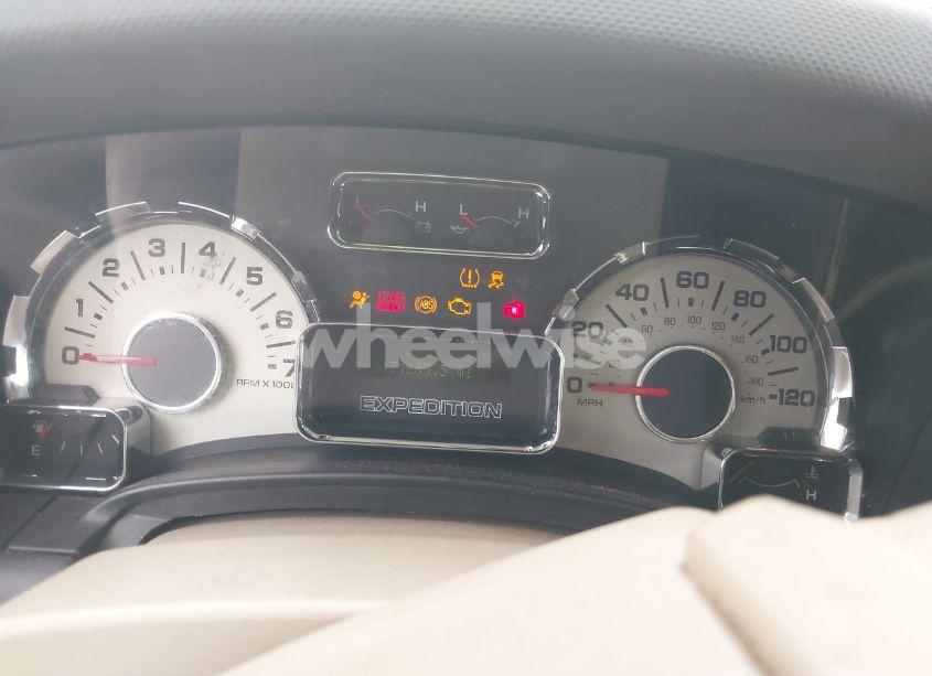 Photo 7 of 2010 Ford Expedition XLT (VIN 1FMJU1F50AEA00484)