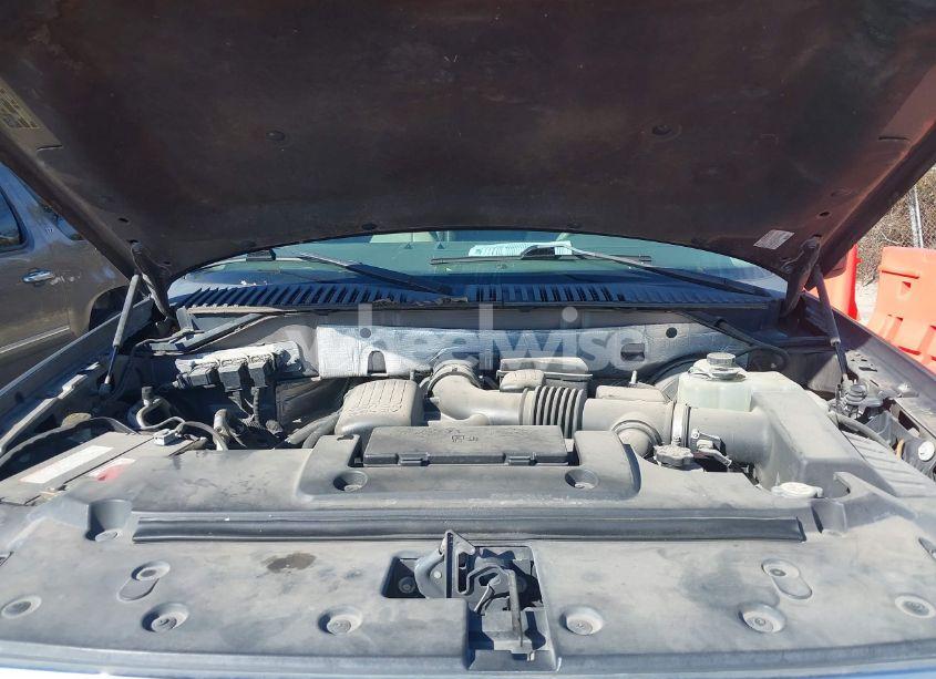 Photo 10 of 2010 Ford Expedition XLT (VIN 1FMJU1F50AEB46044)