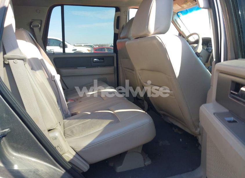 Photo 8 of 2010 Ford Expedition XLT (VIN 1FMJU1F50AEB46044)