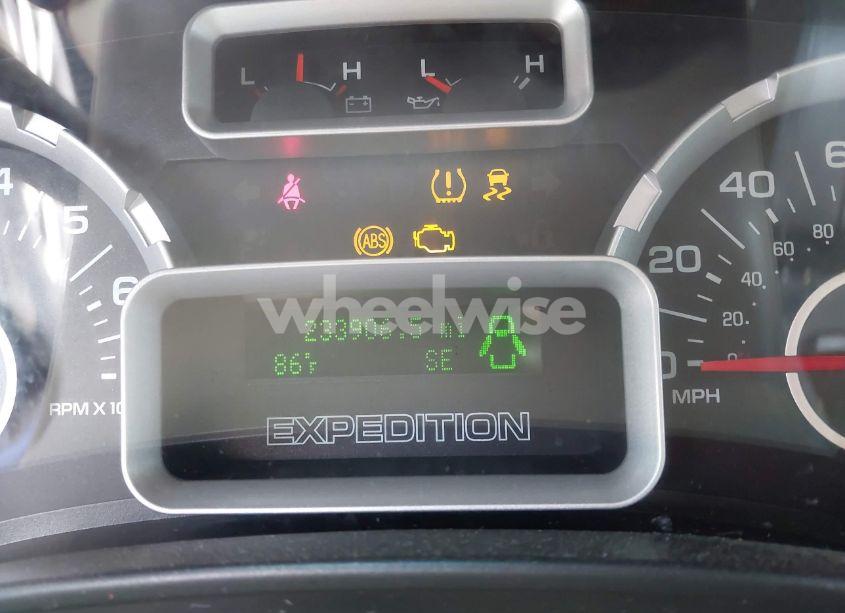 Photo 7 of 2010 Ford Expedition XLT (VIN 1FMJU1F52AEB49740)