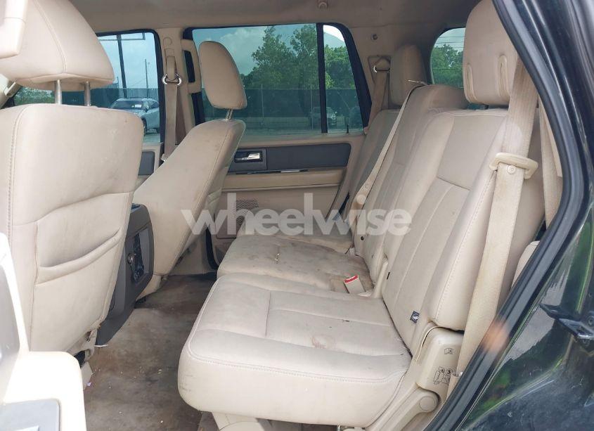 Photo 8 of 2010 Ford Expedition XLT (VIN 1FMJU1F52AEB49740)