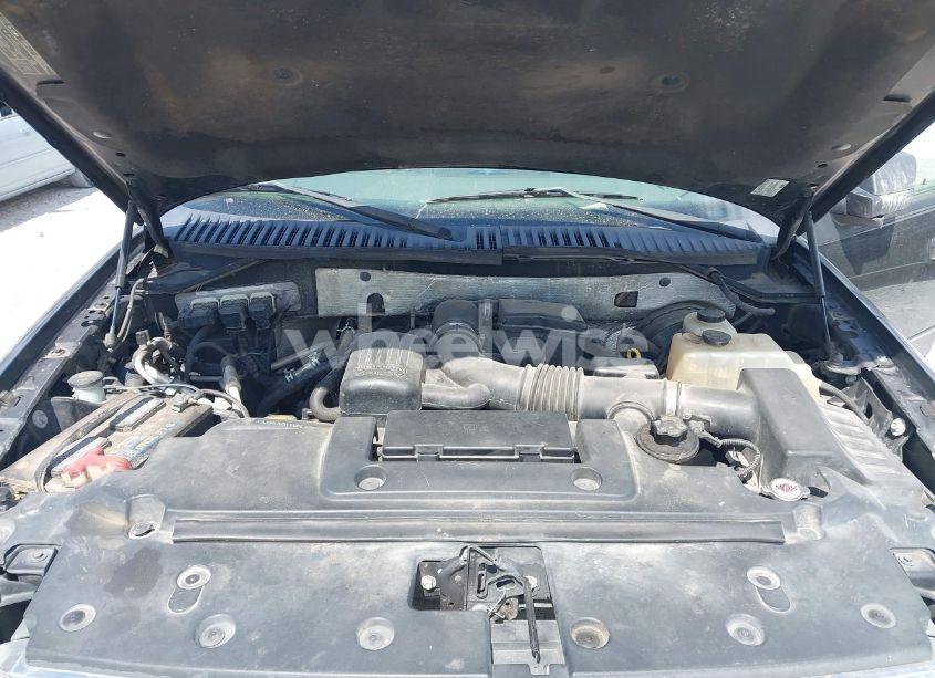 Photo 10 of 2010 Ford Expedition XLT (VIN 1FMJU1F53AEA94103)