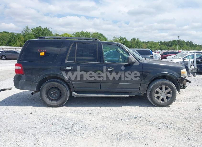 Photo 13 of 2010 Ford Expedition XLT (VIN 1FMJU1F53AEA94103)