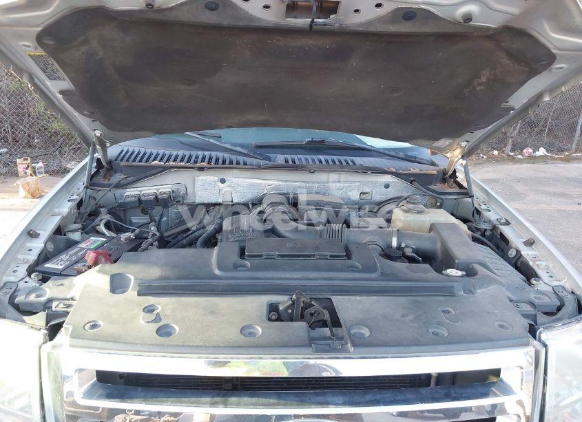 Photo 10 of 2010 Ford Expedition XLT (VIN 1FMJU1F53AEA99379)