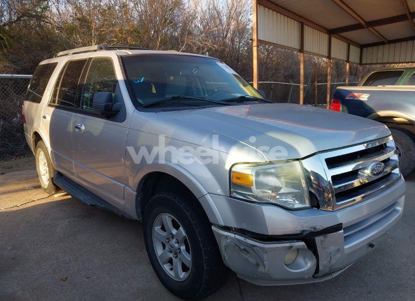 Photo 6 of 2010 Ford Expedition XLT (VIN 1FMJU1F53AEA99379)