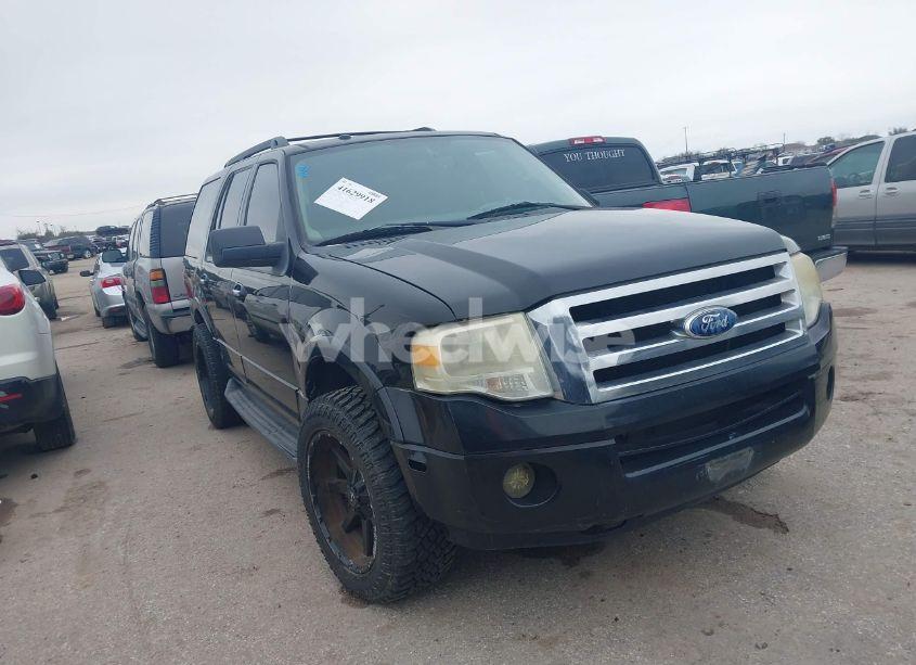 2010 Ford Expedition XLT (VIN 1FMJU1F56AEA93639) main photo